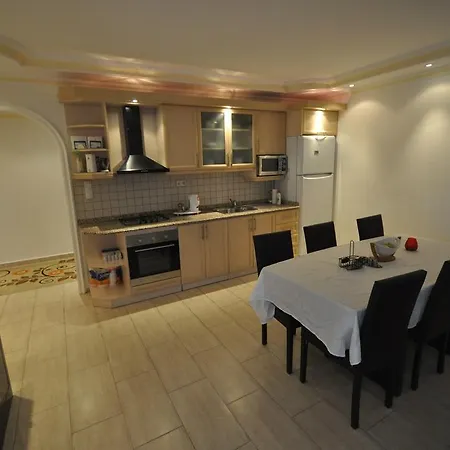 Yagmur No-7 Apartment
